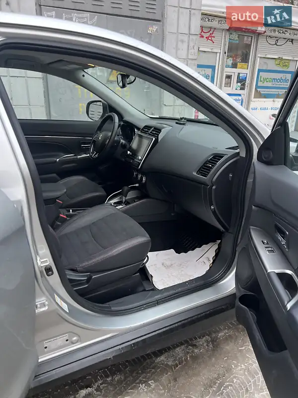 Mitsubishi ASX 2022 VIN JA4ARUAU9PU004533 фото оголошення 7 з 56