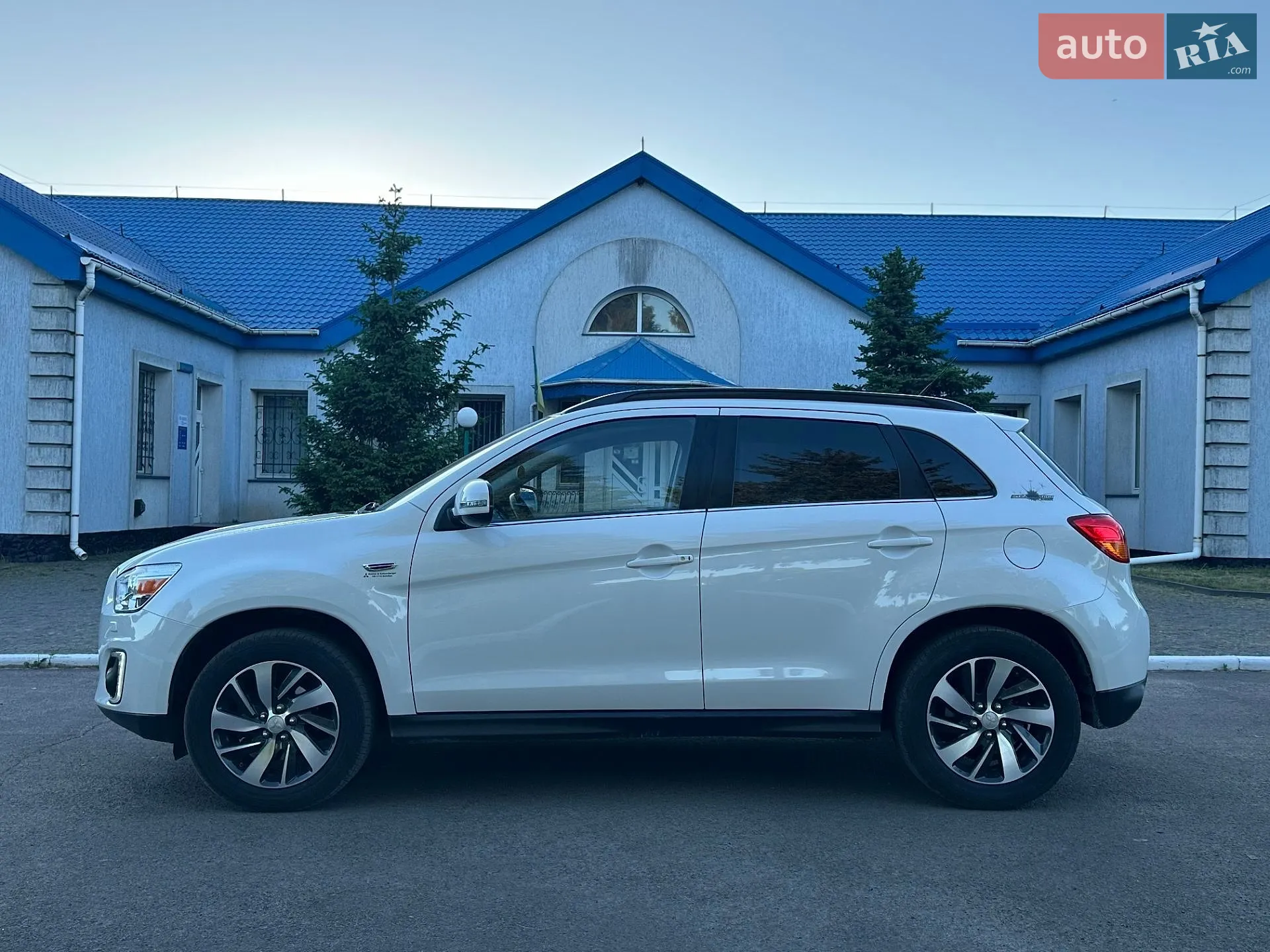 2016 Mitsubishi ASX - мініатюра 2