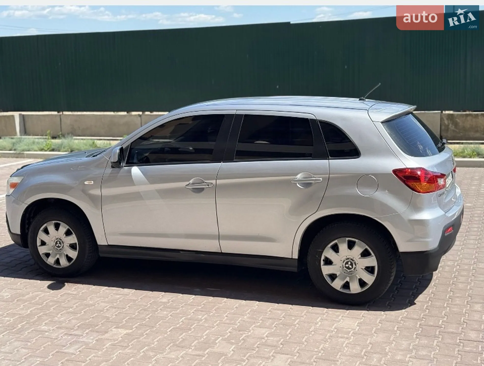 2010 Mitsubishi ASX - мініатюра 14