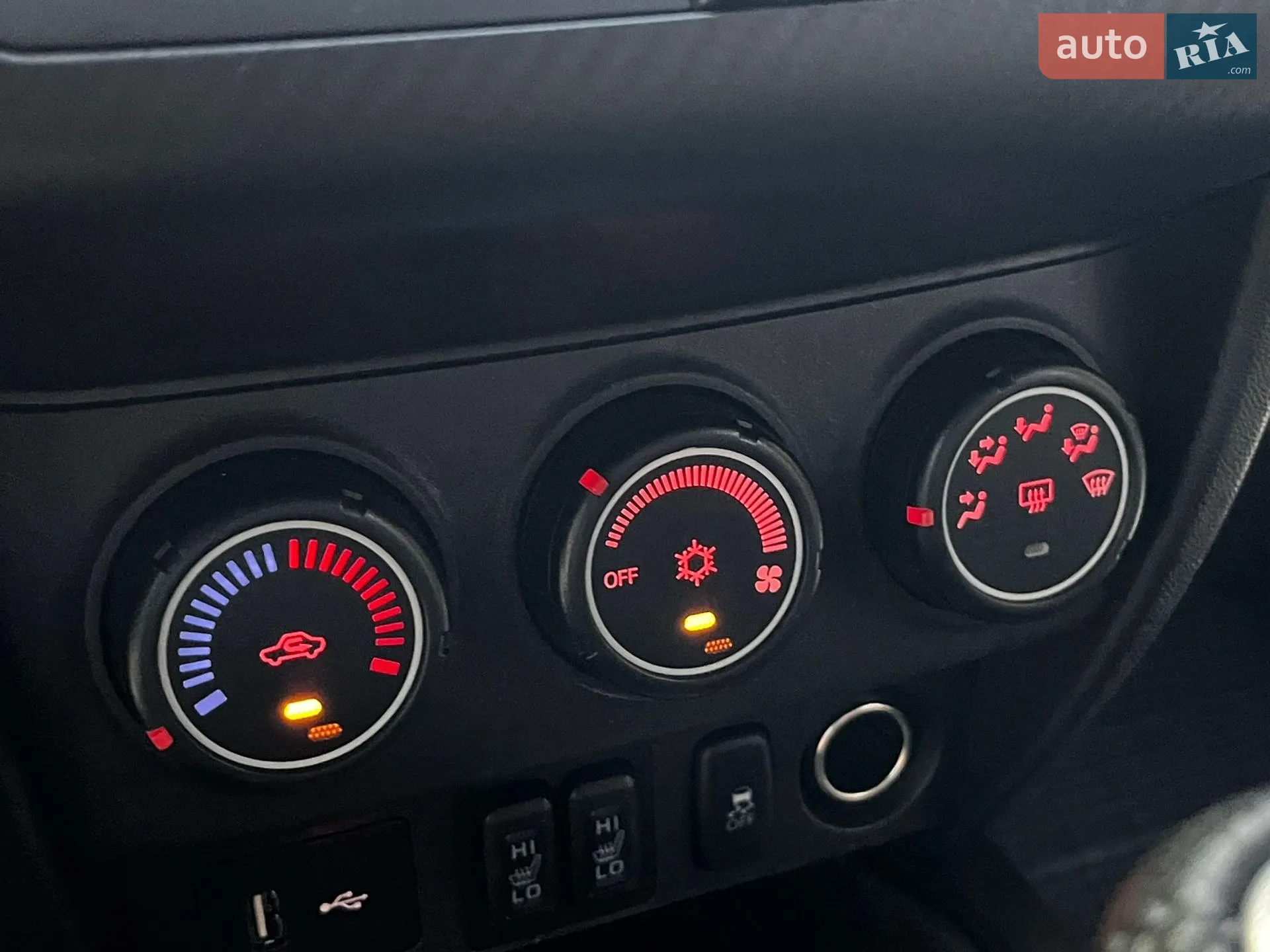 2019 Mitsubishi ASX - мініатюра 24