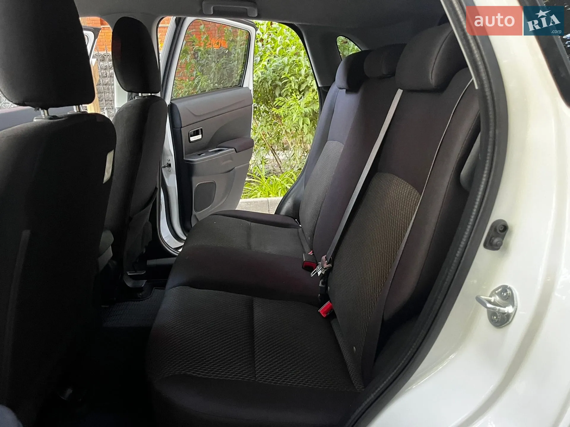 2019 Mitsubishi ASX - мініатюра 28