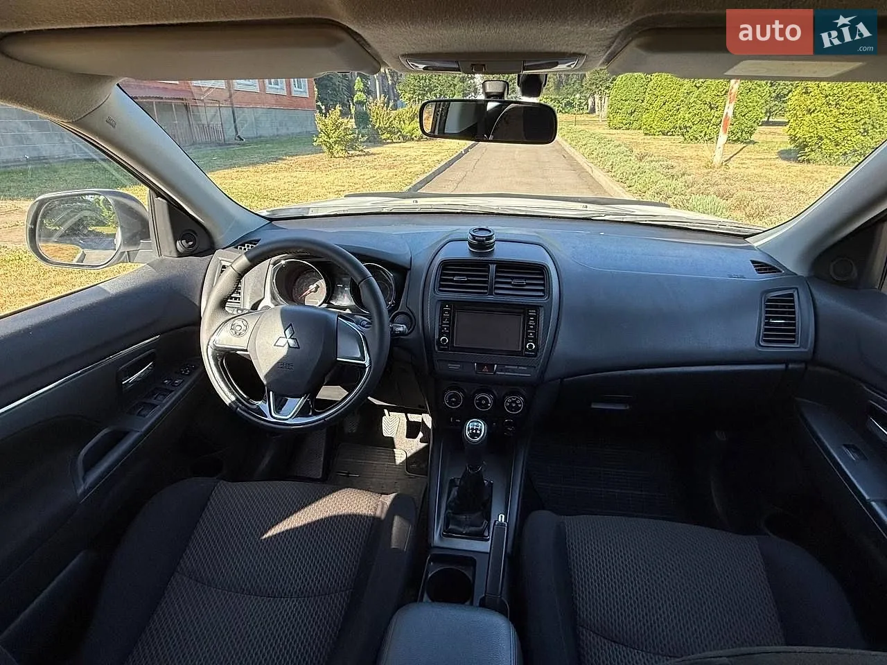 2019 Mitsubishi ASX - мініатюра 23