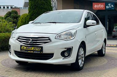 Седан Mitsubishi Attrage 2014 в 