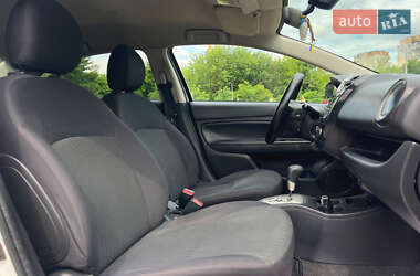 Седан Mitsubishi Attrage 2014 в 