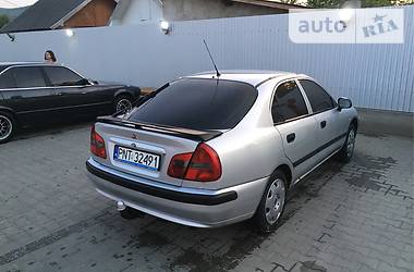 Хетчбек Mitsubishi Carisma 2000 в Косові