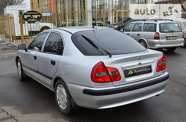 Лифтбек Mitsubishi Carisma 2002 в Николаеве