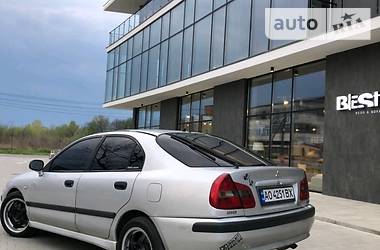 Лифтбек Mitsubishi Carisma 2001 в Ужгороде