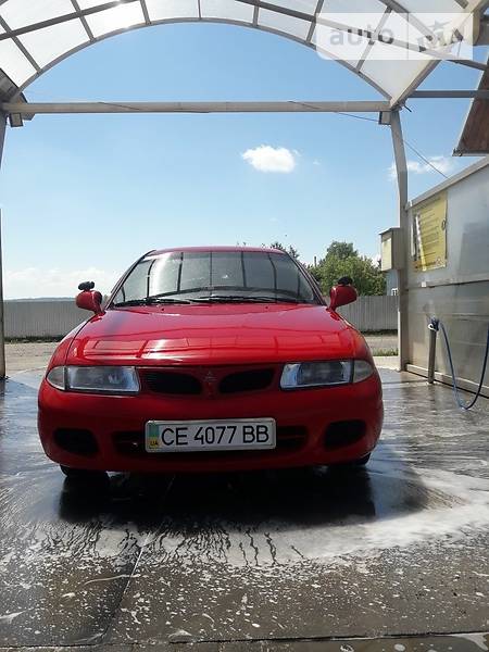 Седан Mitsubishi Carisma 1997 в Сторожинці