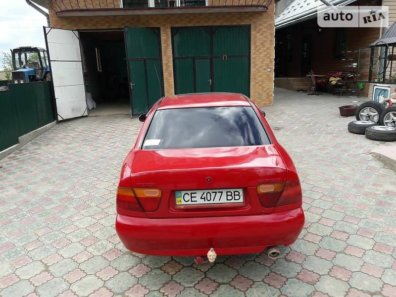 Седан Mitsubishi Carisma 1997 в Сторожинці