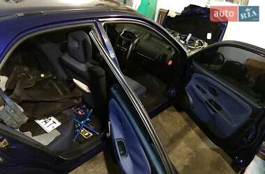 Седан Mitsubishi Carisma 2002 в 