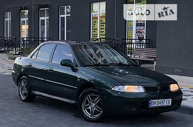 Седан Mitsubishi Carisma 1998 в Одесі