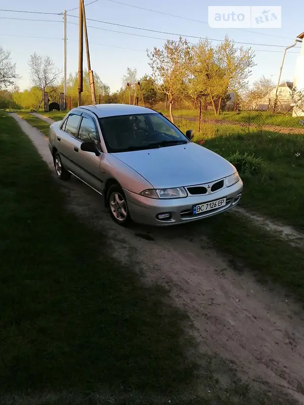 Mitsubishi Carisma