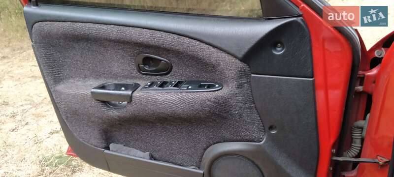Хэтчбек Mitsubishi Carisma 1999 в Гайсине