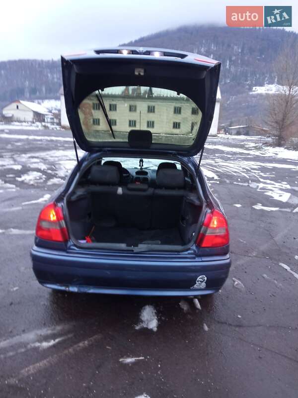 Лифтбек Mitsubishi Carisma 2002 в Межгорье