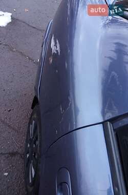 Ліфтбек Mitsubishi Carisma 2002 в Міжгір'ї
