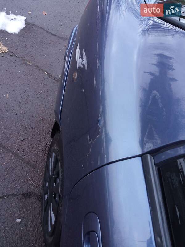 Лифтбек Mitsubishi Carisma 2002 в Межгорье