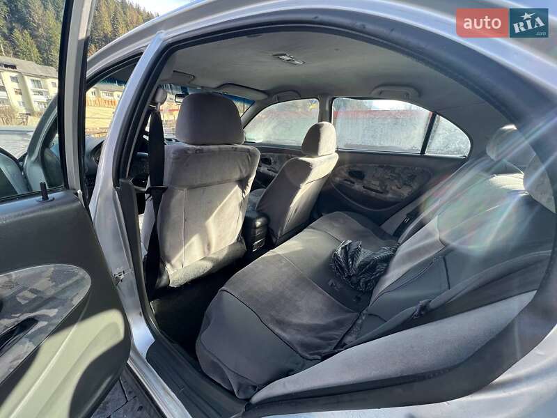 Седан Mitsubishi Carisma 1997 в Межгорье