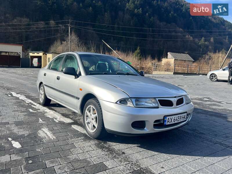 Седан Mitsubishi Carisma 1997 в Межгорье