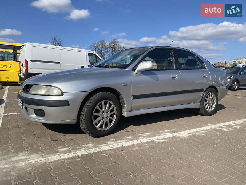 Лифтбек Mitsubishi Carisma 2002 в Житомире