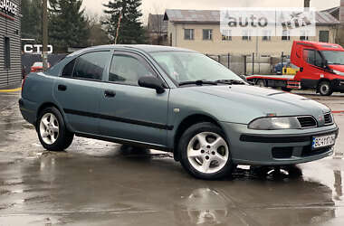 Седан Mitsubishi Carisma 2002 в Івано-Франківську