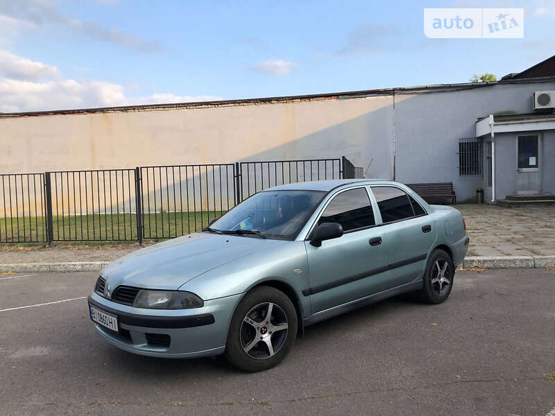 Седан Mitsubishi Carisma 2003 в Полтаве