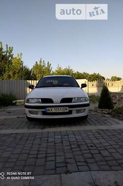 Седан Mitsubishi Carisma 2001 в Дергачах
