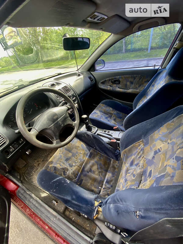 Mitsubishi Carisma 1998