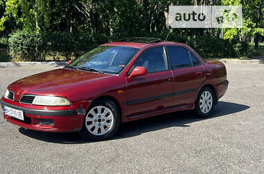 Седан Mitsubishi Carisma 2001 в Одесі