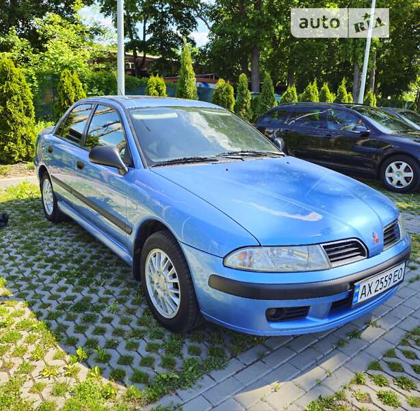 Седан Mitsubishi Carisma 2002 в Дніпрі