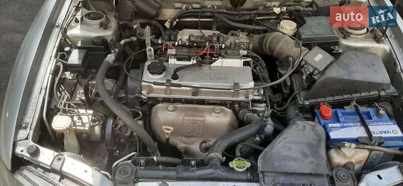 Mitsubishi Carisma 2003