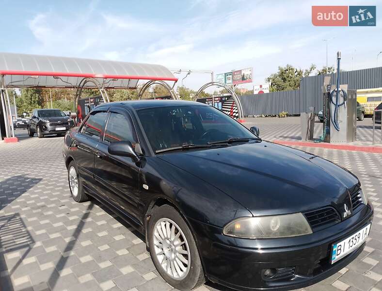 Седан Mitsubishi Carisma 2004 в Полтаві
