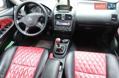 Седан Mitsubishi Carisma 2004 в 