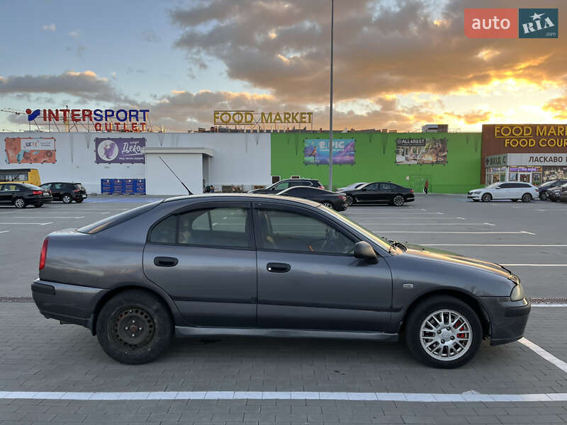 Лифтбек Mitsubishi Carisma 2003 в Виннице