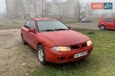 Ліфтбек Mitsubishi Carisma 1996 в Іршаві