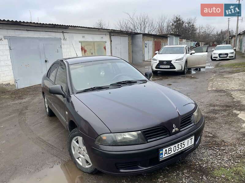 Седан Mitsubishi Carisma 2002 в Жмеринці