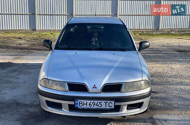 Ліфтбек Mitsubishi Carisma 2001 в Одесі