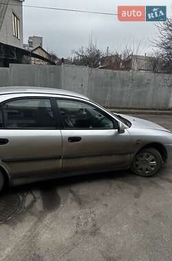 Ліфтбек Mitsubishi Carisma 1998 в Сумах