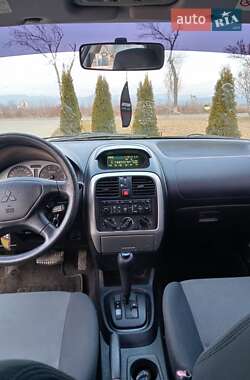 Ліфтбек Mitsubishi Carisma 2002 в Іршаві