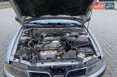 Лифтбек Mitsubishi Carisma 2001 в 
