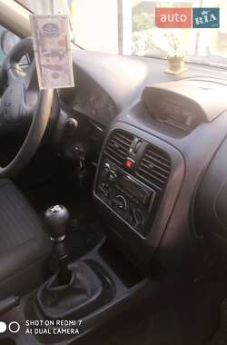 Ліфтбек Mitsubishi Carisma 2002 в Чернігові