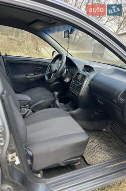 Седан Mitsubishi Carisma 2002 в 