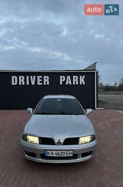 Лифтбек Mitsubishi Carisma 2003 в 