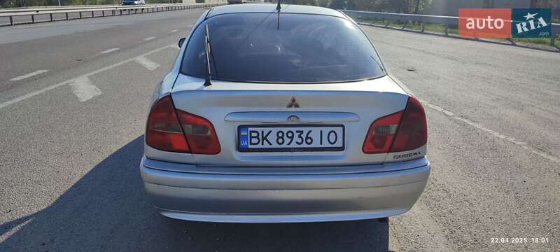 Лифтбек Mitsubishi Carisma 2001 в Дубно