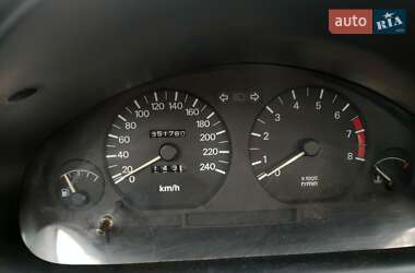 Ліфтбек Mitsubishi Carisma 1996 в 