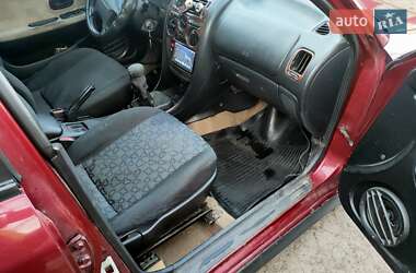 Ліфтбек Mitsubishi Carisma 1996 в 