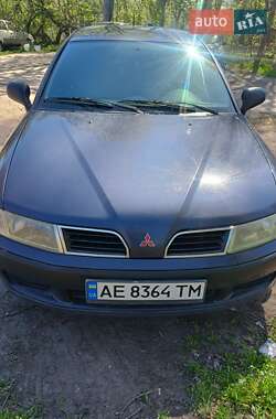 Седан Mitsubishi Carisma 2000 в Дніпрі