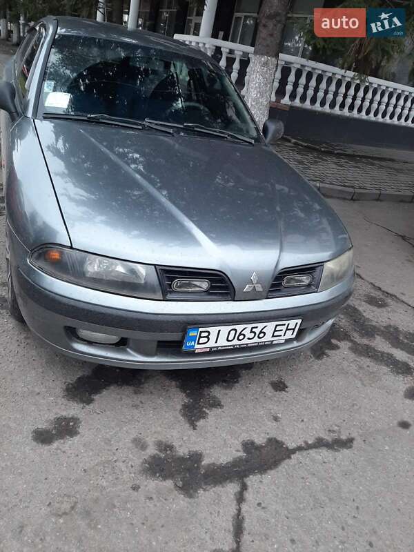 Ліфтбек Mitsubishi Carisma 2002 в Кременчуці
