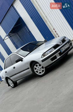 Седан Mitsubishi Carisma 1999 в 