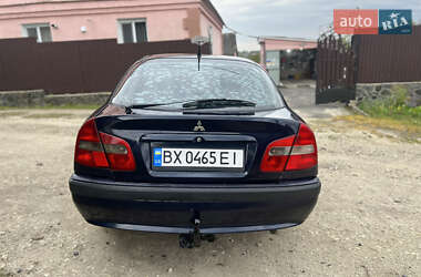 Ліфтбек Mitsubishi Carisma 2002 в 