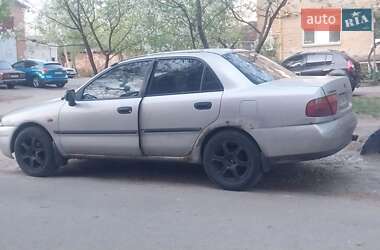 Седан Mitsubishi Carisma 1998 в 